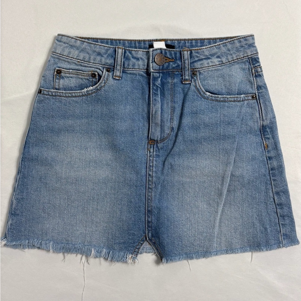 Womens size 0 BDG brand Jean skirt, #M1046